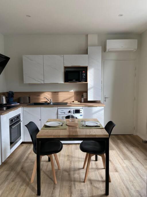 Appartement Hypercentre 100% Equipe *Clim* Brive-la-Gaillarde Esterno foto